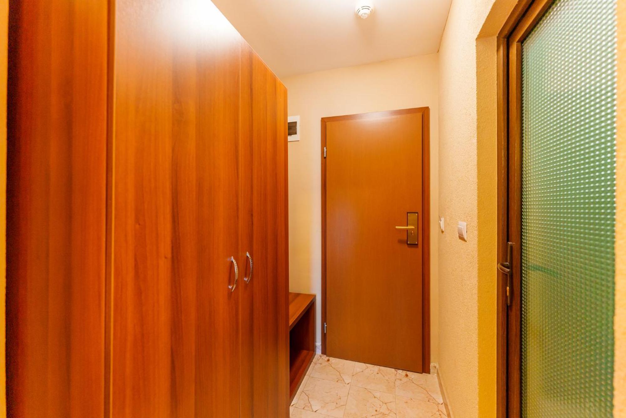 Hotel Crisana Арад Екстериор снимка